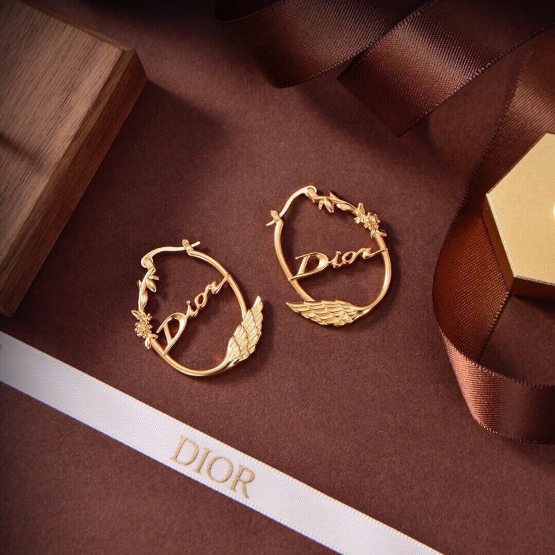 chr1st1an D10r earrings